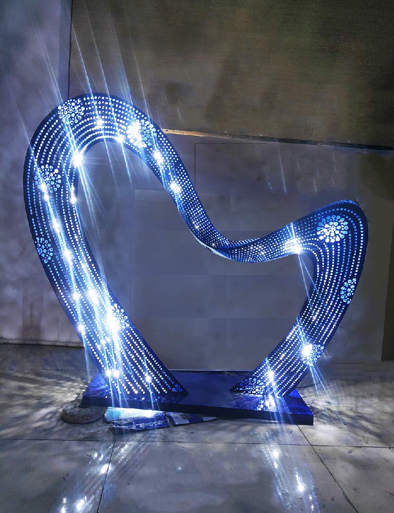 不锈钢雕塑的好处